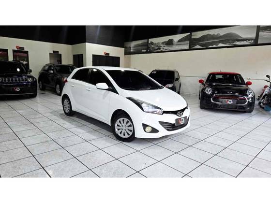 HYUNDAI HB20 1.6 COMFORT PLUS 16V FLEX 4P AUTOMÁTICO